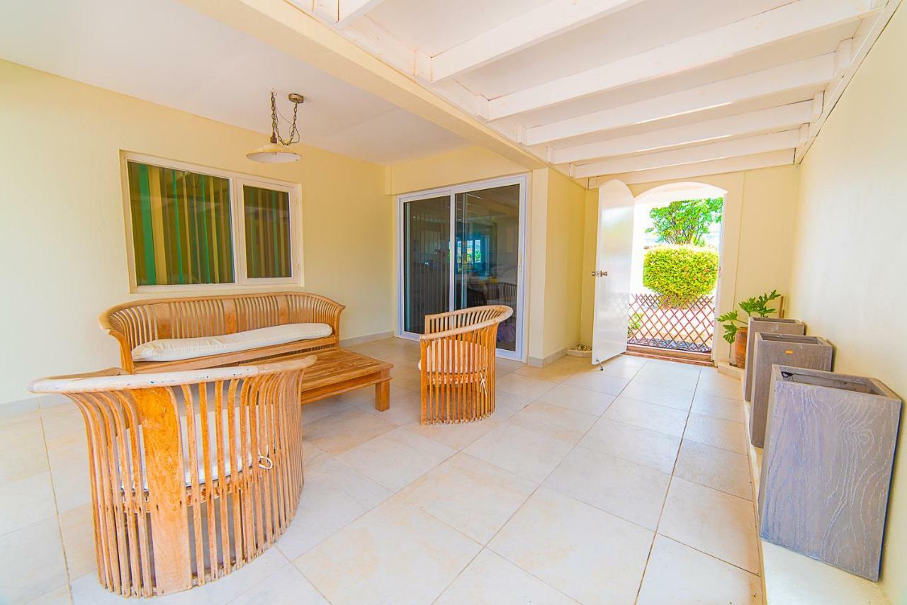 Hacienda Wayaca Apartments Oranjestad Eksteriør billede